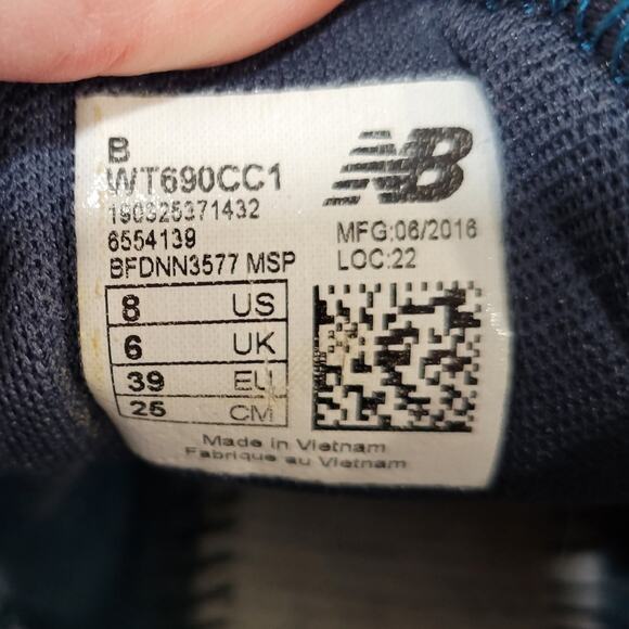 New Balance 690 v1 Trail Running Shoes  Size 8 - Picture 10 of 10